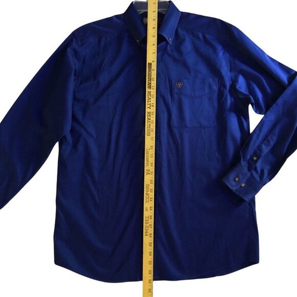 Ariat Solid Twill Classic Fit Button Down Shirt Mens Sz M Ultramarine Blue New - Picture 13 of 16